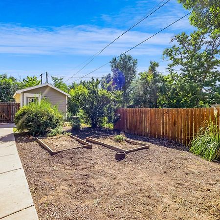 Cozy Downtown Retreat Apartment Colorado Springs Exterior photo