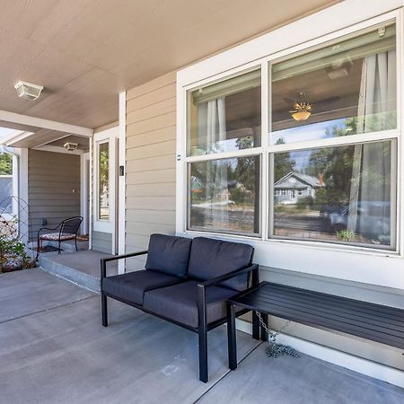 Cozy Downtown Retreat Apartment Colorado Springs Exterior photo