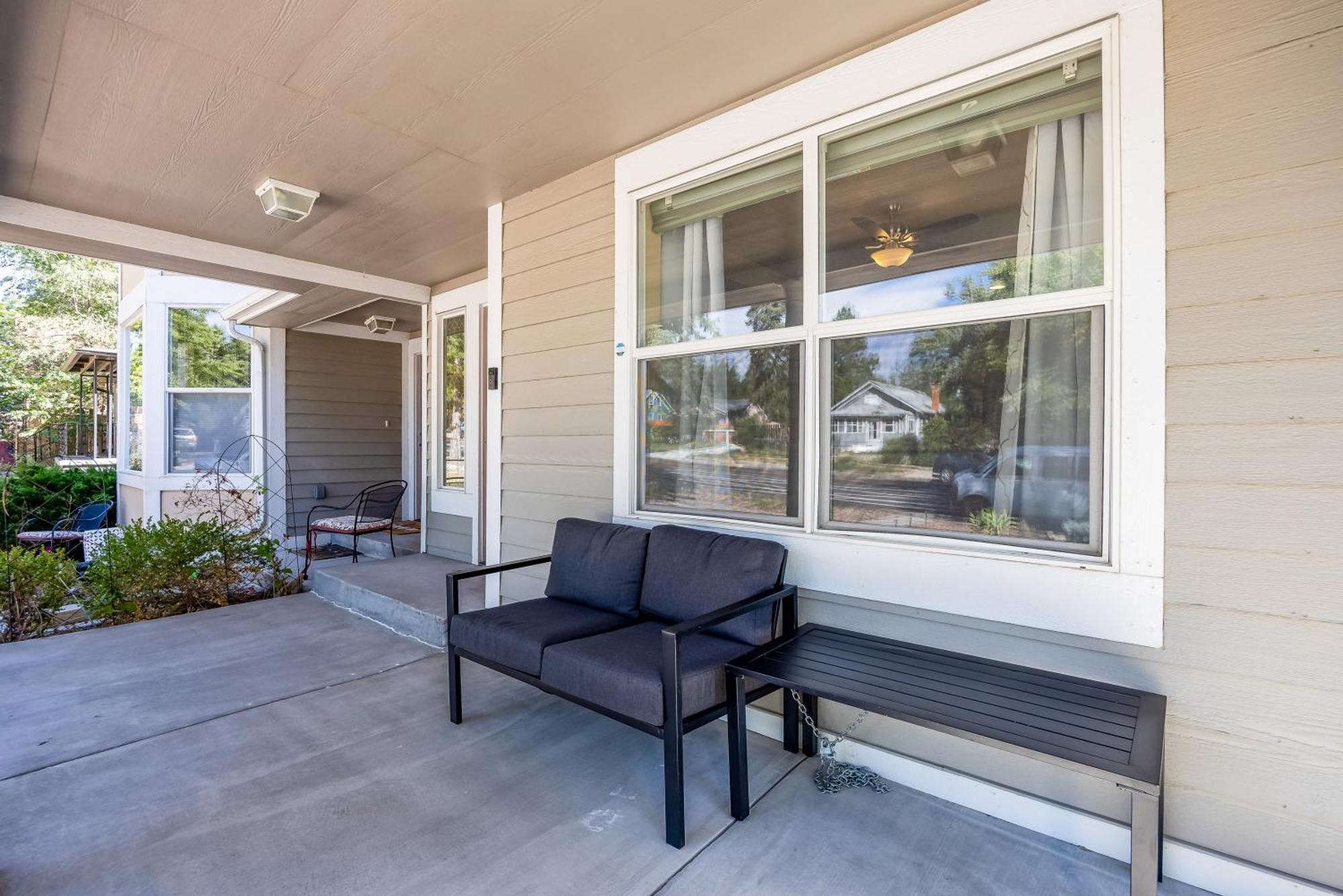 Cozy Downtown Retreat Apartment Colorado Springs Exterior photo