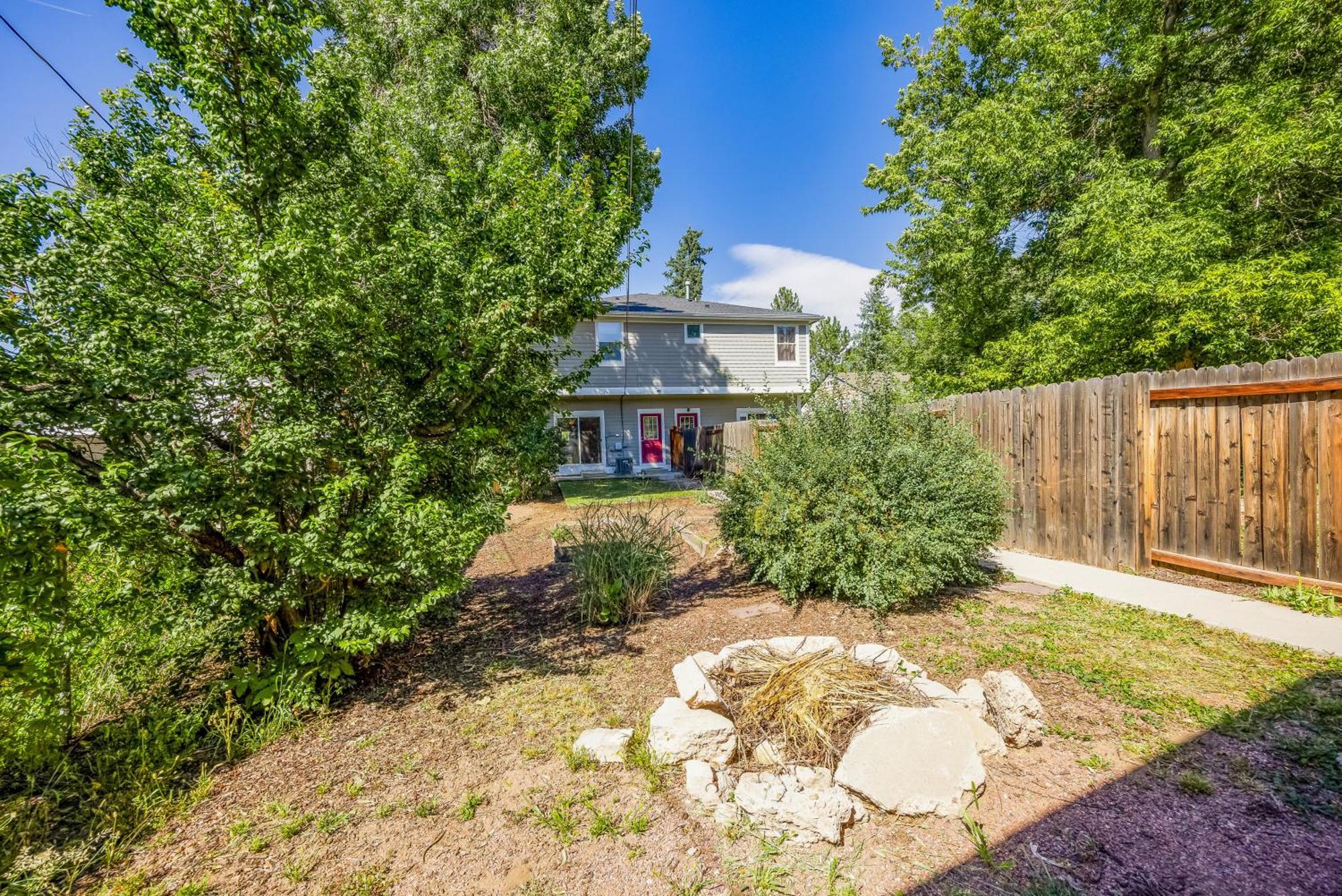 Cozy Downtown Retreat Apartment Colorado Springs Exterior photo