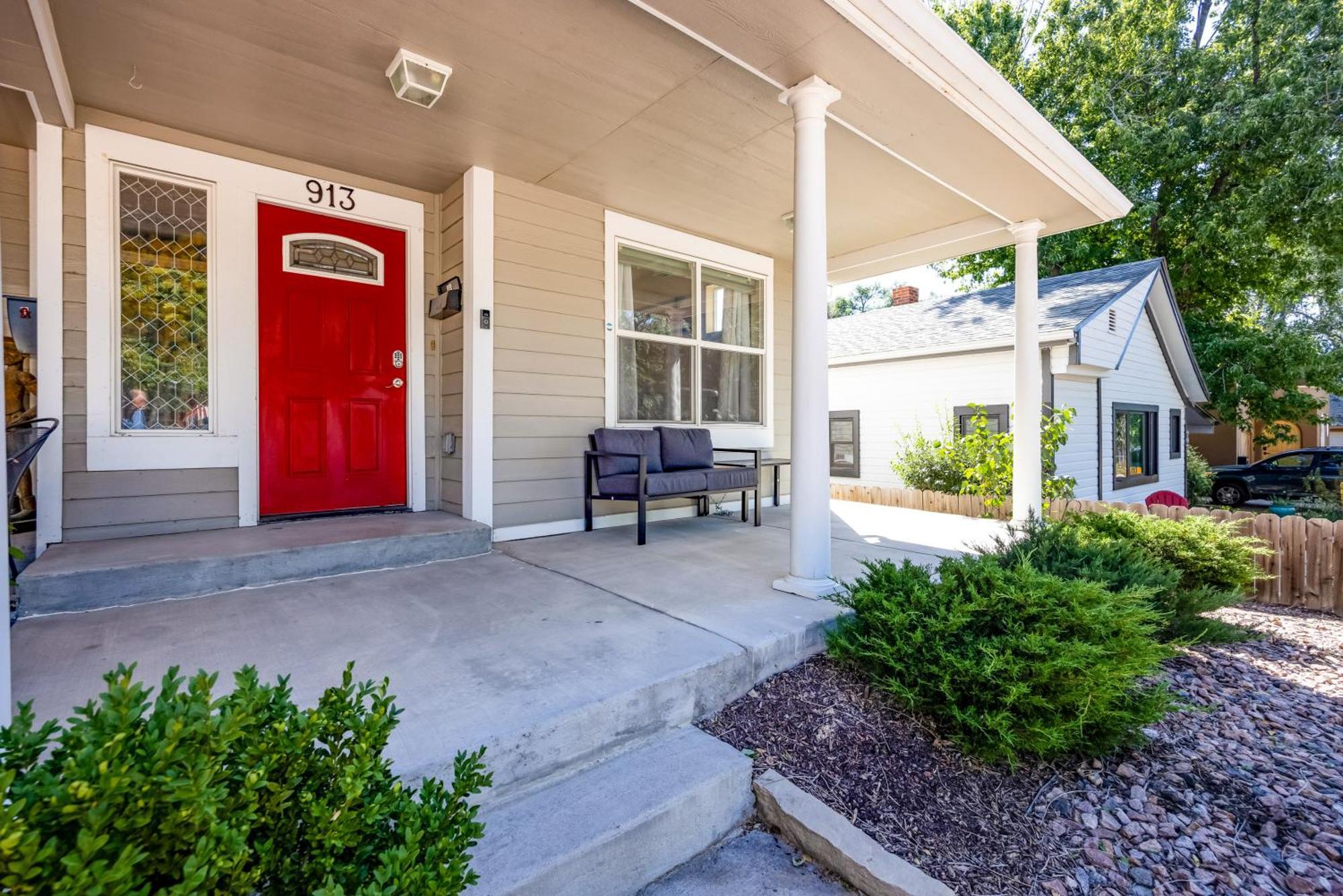 Cozy Downtown Retreat Apartment Colorado Springs Exterior photo